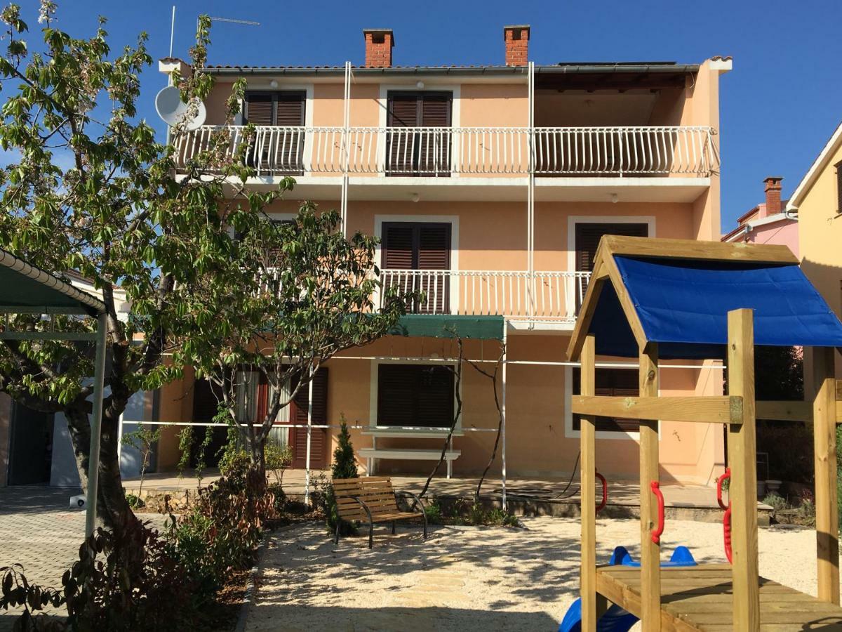 Apartments Katarina Водице Екстериор снимка